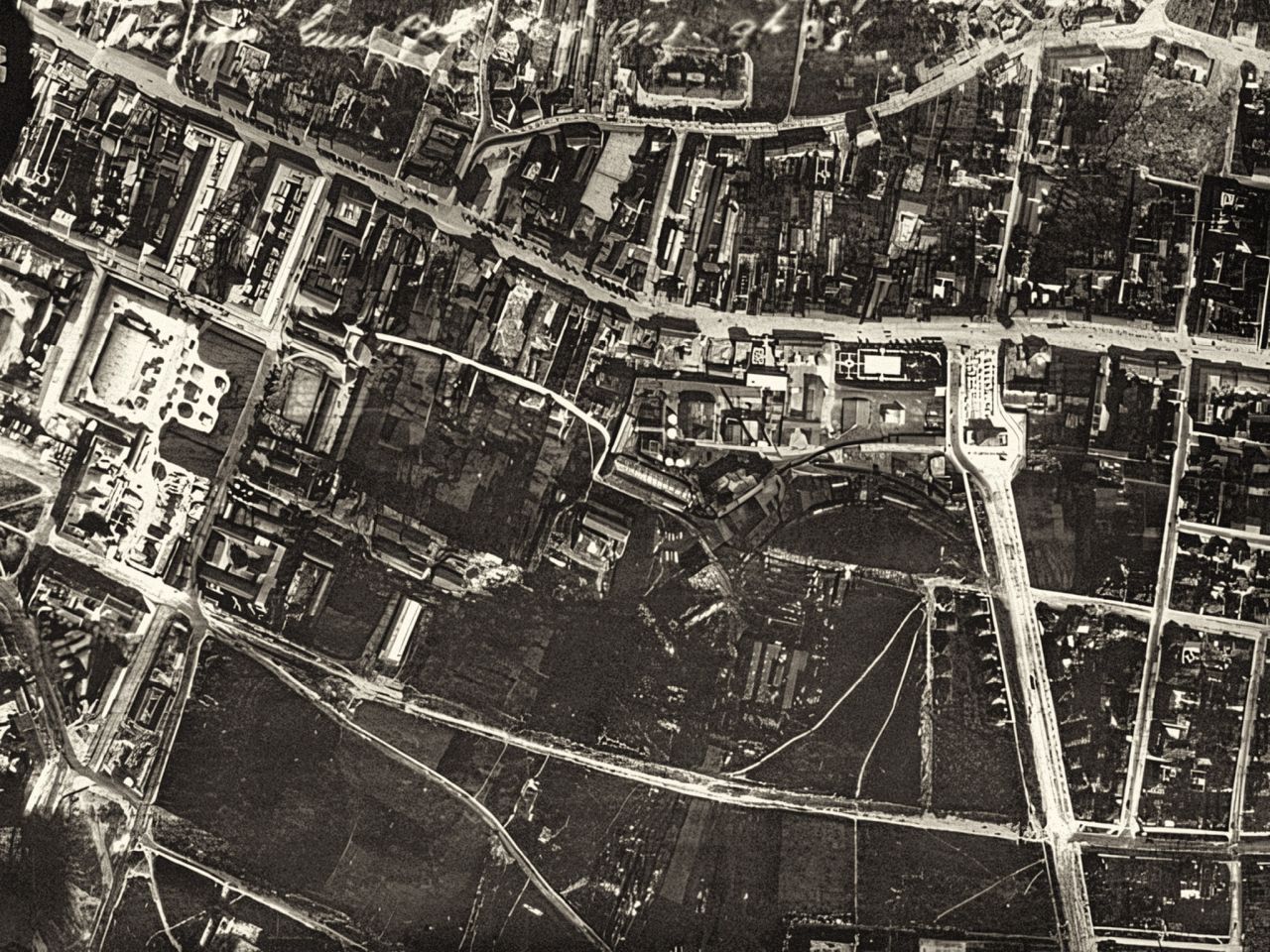 Kvaternikov trg. Panorama iz zraka 1921. godine
